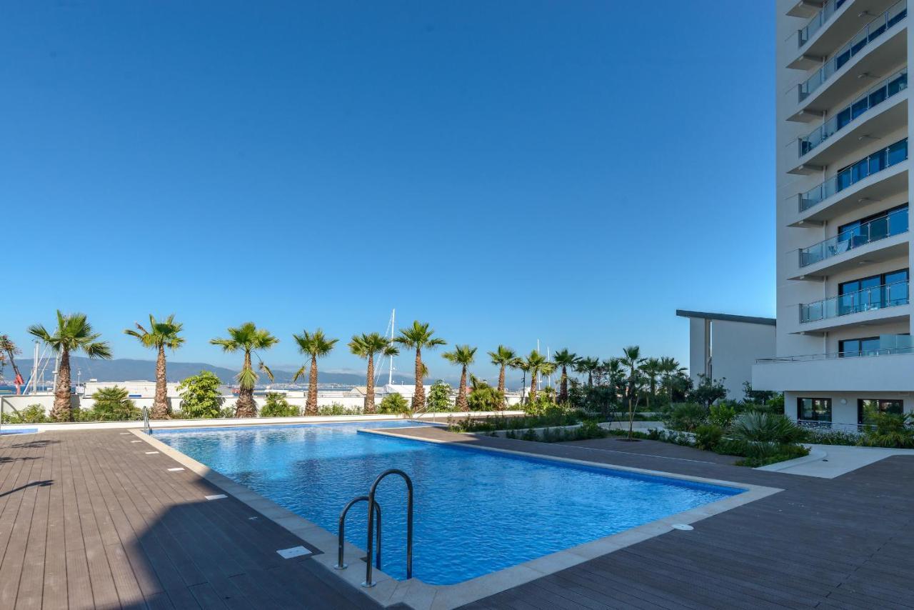 Luxury Modern Apartment With Exceptional Views! Hosted By Sweetstay Гибралтар Екстериор снимка