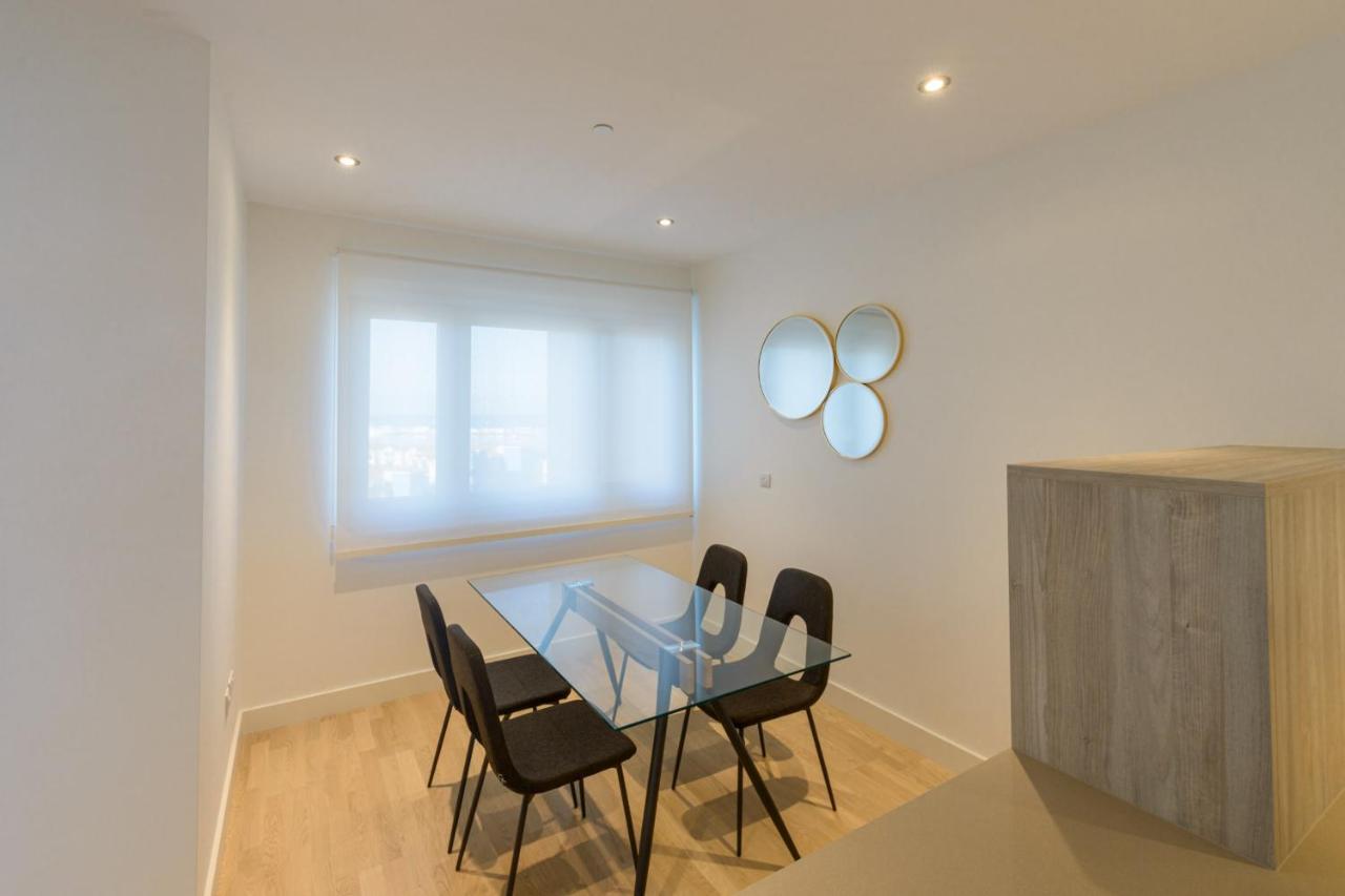 Luxury Modern Apartment With Exceptional Views! Hosted By Sweetstay Гибралтар Екстериор снимка
