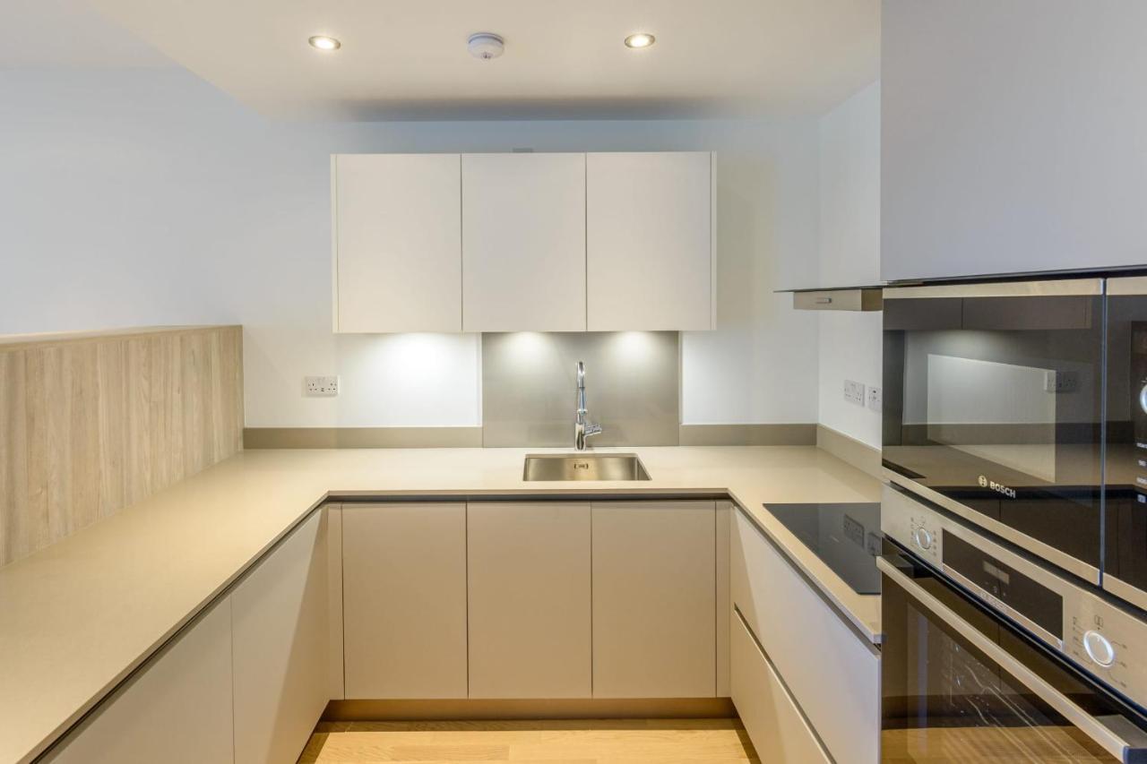 Luxury Modern Apartment With Exceptional Views! Hosted By Sweetstay Гибралтар Екстериор снимка