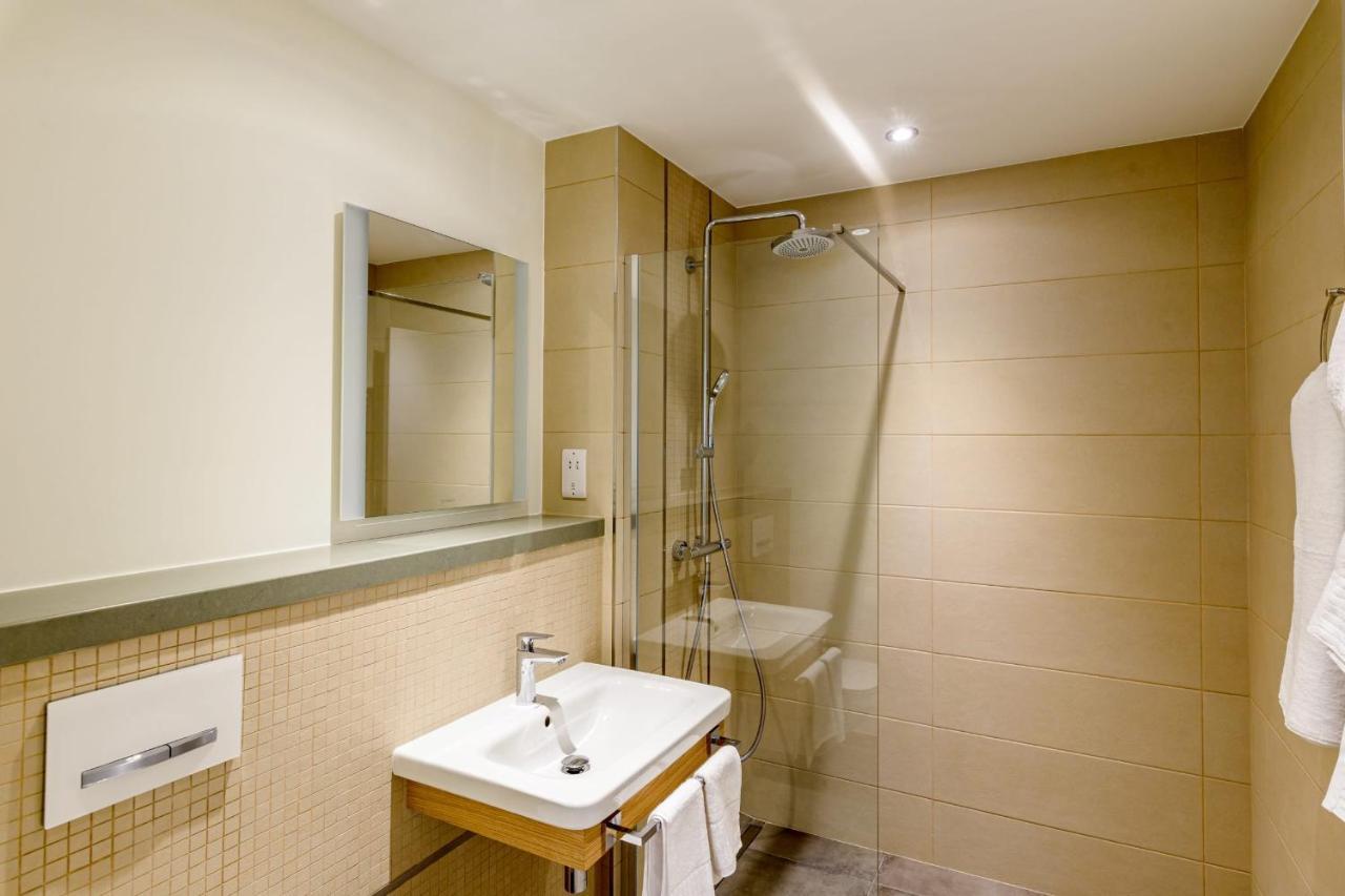 Luxury Modern Apartment With Exceptional Views! Hosted By Sweetstay Гибралтар Екстериор снимка