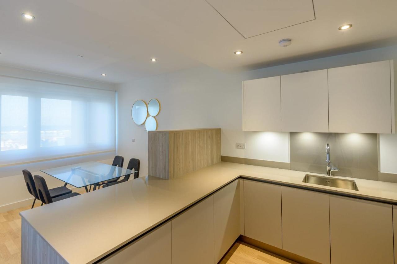 Luxury Modern Apartment With Exceptional Views! Hosted By Sweetstay Гибралтар Екстериор снимка