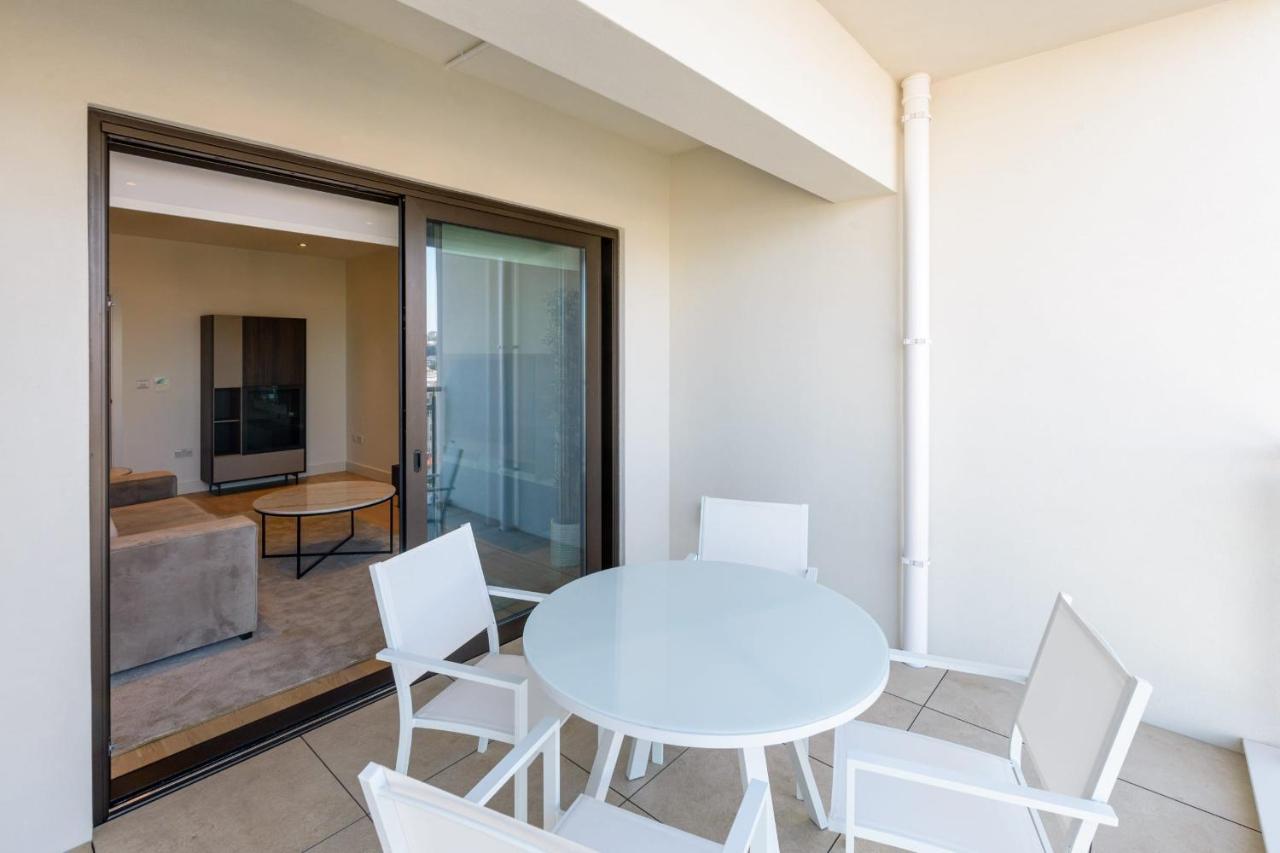 Luxury Modern Apartment With Exceptional Views! Hosted By Sweetstay Гибралтар Екстериор снимка